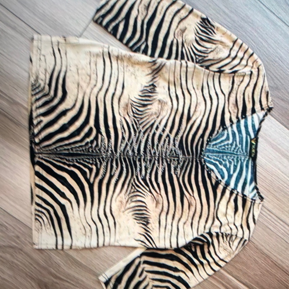 Vintage Tiger Print sparkly V-neck top 3/4 sleeve